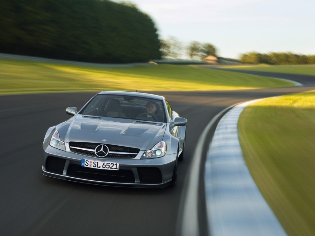 2009-Mercedes-Benz-SL-65-AMG-Black-Series-Front-Speed-1600x1200.jpg